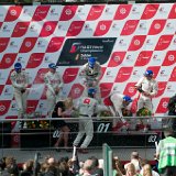 podium 2  Champagne spuiten door de winnaars van de FIA GT1 World Championship : BTCS, Belcar, Belgie, FIA, FIA GT1 World Championship 2011, GT1, Zolder